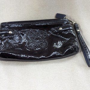 Coach Patent Leather Signature Clutch Wristlet Wallet.